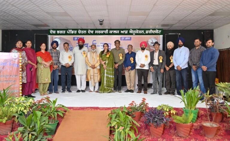 गवर्नमेंट कॉलेज, फरीदकोट में ऑल इंडिया मुशायरा ‘बज़्म-ए-शीर-ओ-तरब’ यादगार रहा,