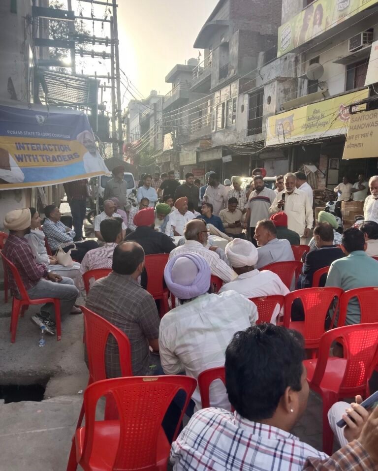 व्यापारियों की समस्याओं पर एमएलए सेखों का कड़ा रुख: