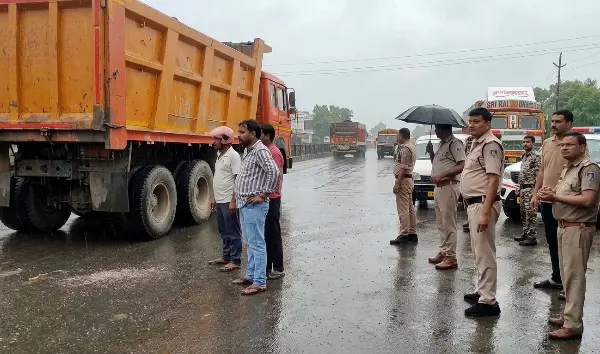 मुरैना में ट्रक ने पिता-पुत्री को कुचला: NH-44 पर भीषण हादसा, दोनों की मौत